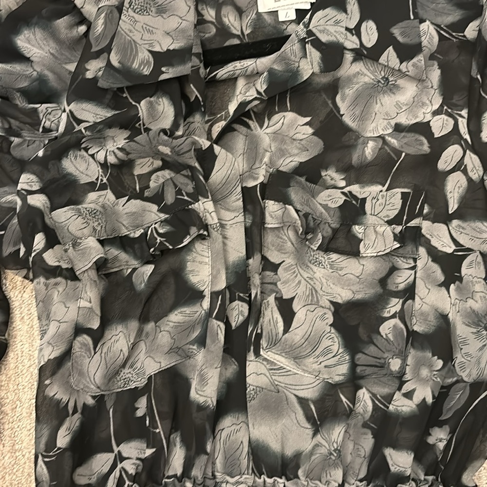 Worn Once And In Amazing Condition! - image 2